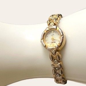 MAYFAIR wristwatch good and silver band in working order